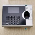 Máy chấm công vân tay Ronald Jack 3000TIDC - tpcao.com