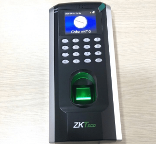 Máy chấm công & kiểm soát cửa ZKTeco F7PLus / 2000 vân tay / giao dịch 100000 lần