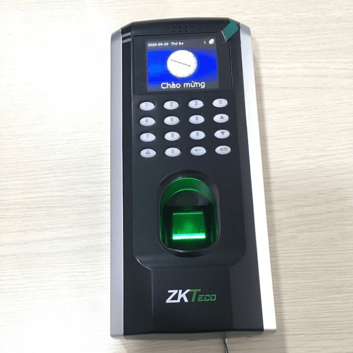 Máy chấm công & kiểm soát cửa ZKTeco F7PLus / 2000 vân tay / giao dịch 100000 lần