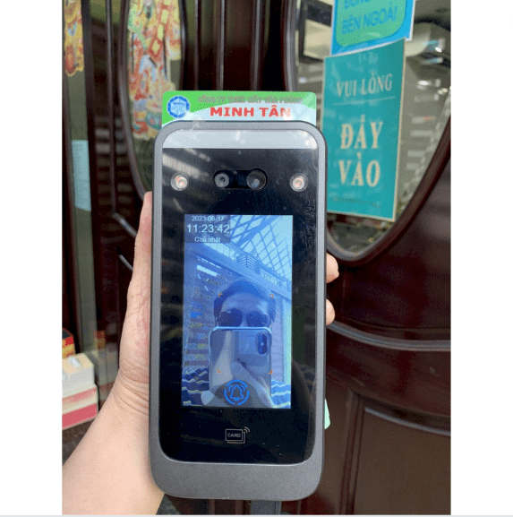 Máy chấm công & kiểm soát cửa Ronald Jack AI06